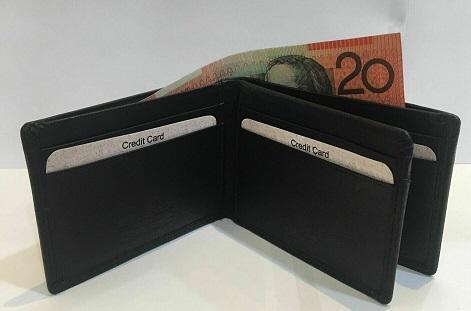 Modapelle Men's Leather RFID  Bifold Wallet 5028